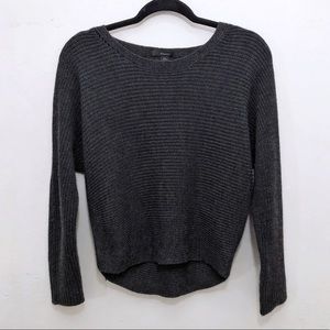 TAHARI // Essential Sweater